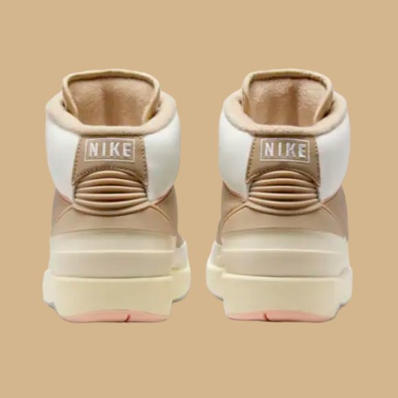 Nike Air Jordan 2 Retro Sneakers Women's US Size 9.5 EUR 41 DX4400 118 NIB - Picture 7 of 8